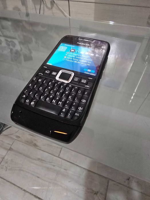 Vand nokia E71, nou, zero minute, necodat,limba romana,cadou,vârstnici