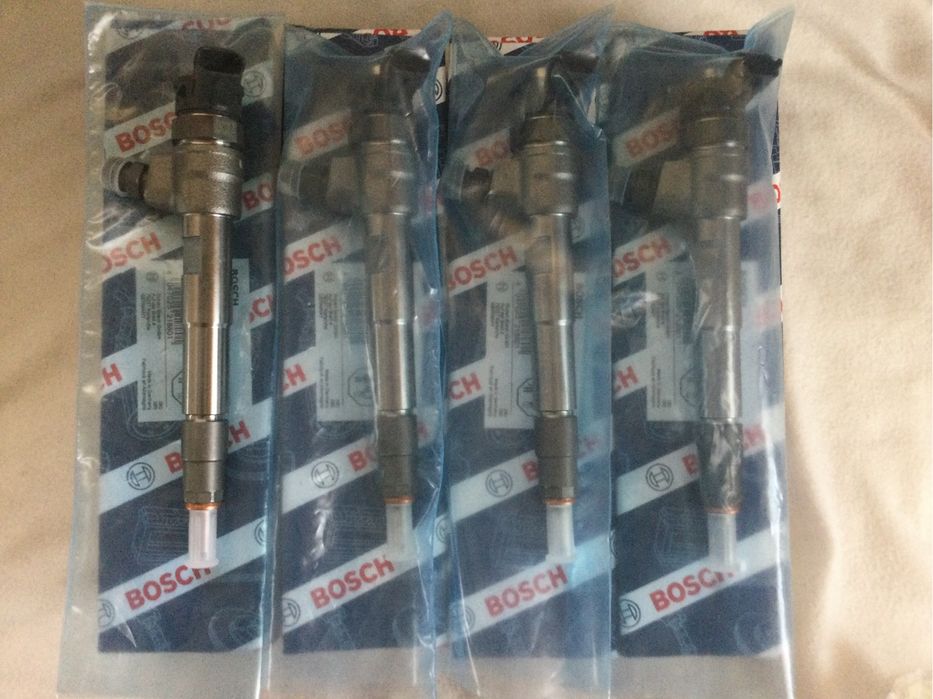 Injectoare injector original bosch Dacia Megane kadjar 1,5 0445110800