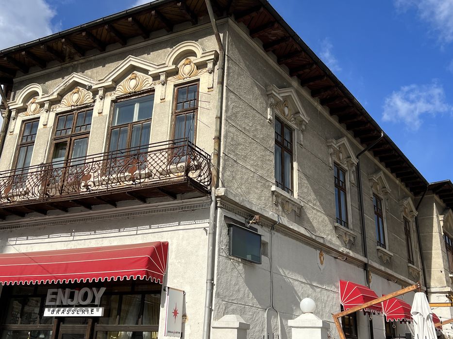 Etaj ultracentral posibilitate hotel, clinica medicala