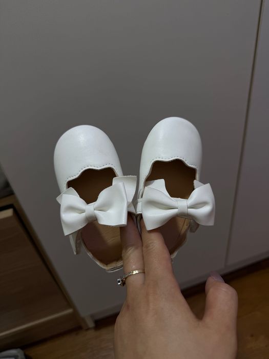 Детская обувь для девочки