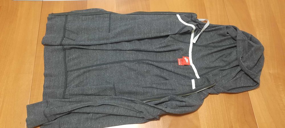 Nike-Дамски Cуичър