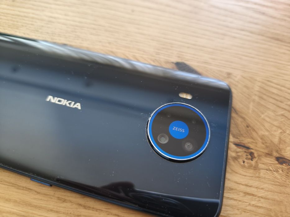 Nokia 8.3 5G с 6GB RAM и 64GB ROM в отлично състоя