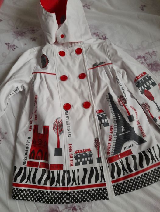 geaca ploaie eleganta fata fetita noua eticheta Spania motive franta