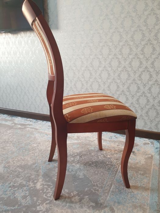 Продам стулья 6 штук