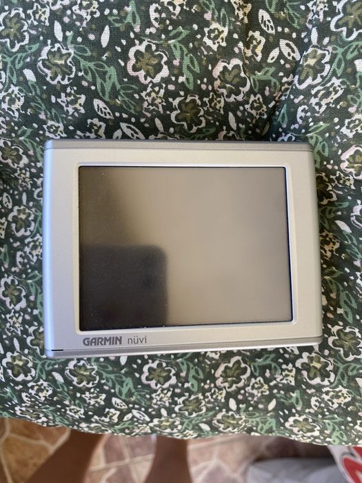 dispozitiv de navigație GPS portabil Garmin nüvi.