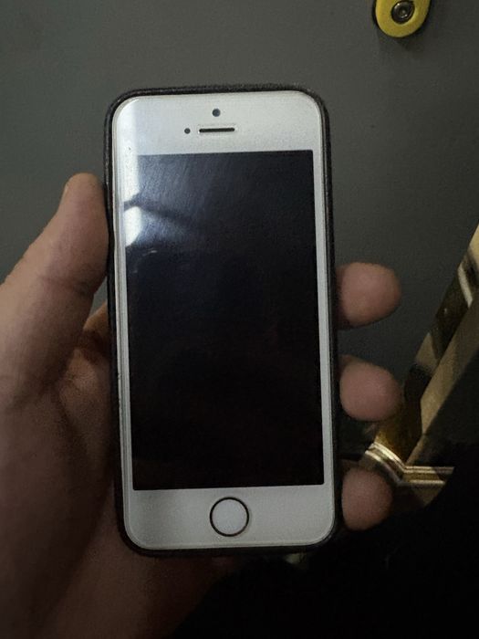 айфон 5с 64гб сатылады