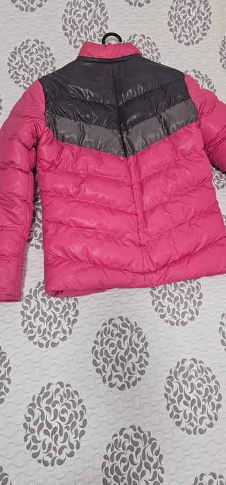 Розово зимно яке