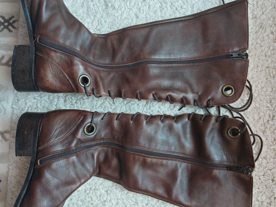 Красиви и елегантни дамски ботуши