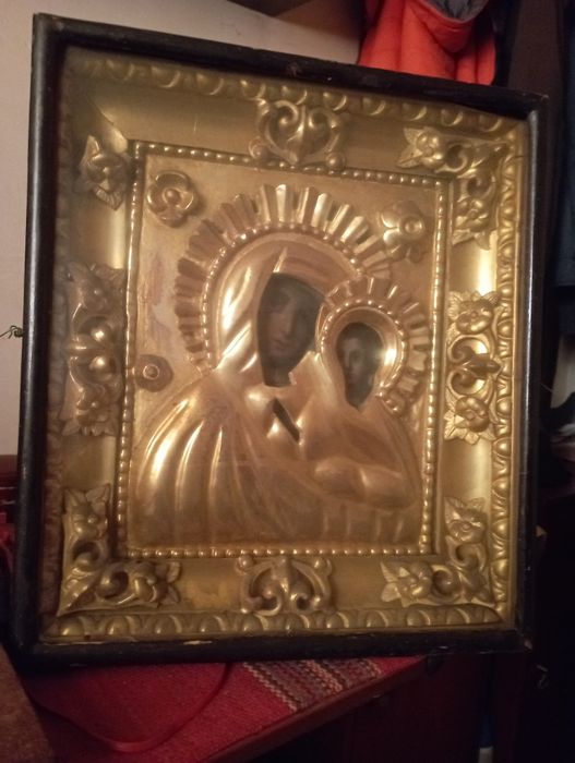 Продам часы с маятником и икону.