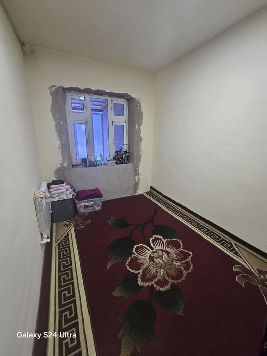 Termez shaharda 3 xonalik uy va qushimcha kochaga qaragan dukoni bn