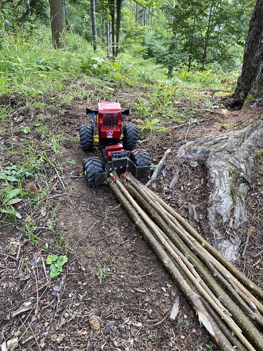Vând machetă Taf man
