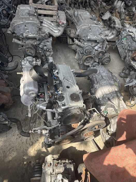 Мерседес 102 , 2л , 2.3 двигатель