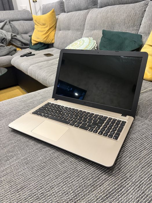 Laptop ASUS X540L – Intel Core i3 / 4GB RAM / 500GB HDD / 15.6”