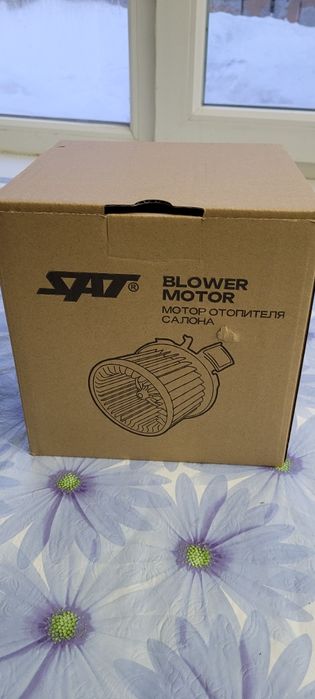 Мотор отопителя салона