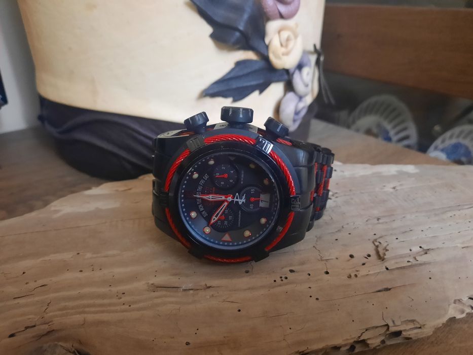 Часовник Invicta bolt limited edition Jason Taylor