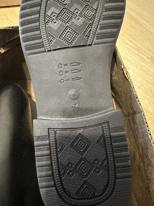 Сапоги , туфли кожаные