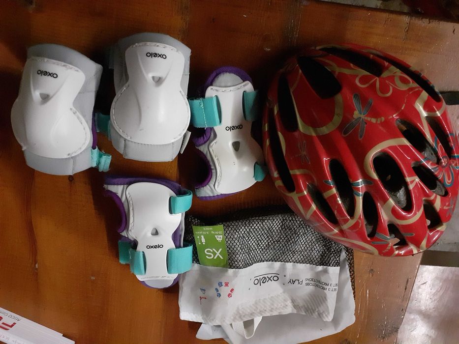 Каска, наколенки,  лакътници