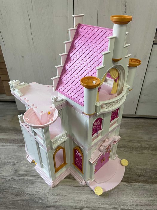 Castel de joaca interactiv pentru copii/fetite