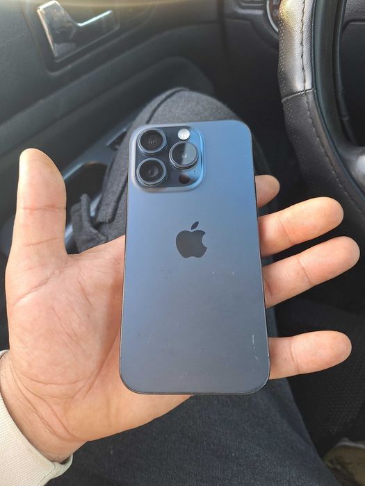 Продавам iPhone 15 pro 128 GB