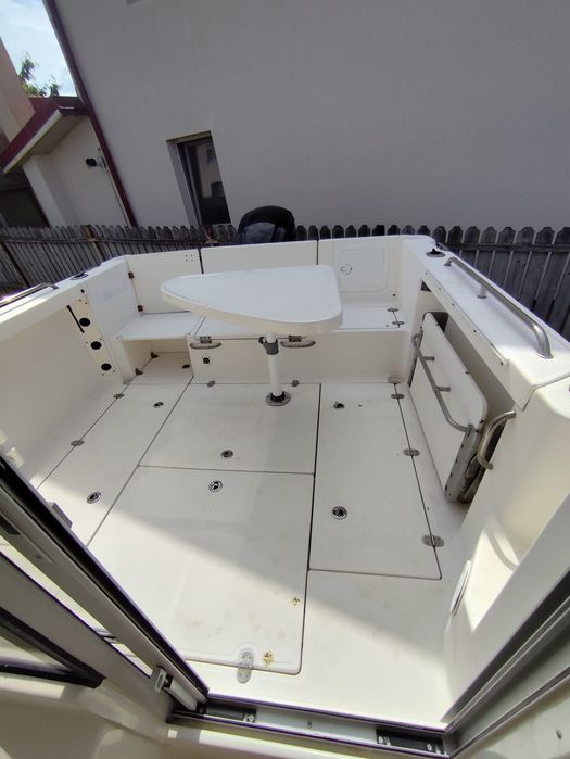 Barcă Quicksilver Pilothouse 605/2015-Mercury CT-115 /150 cp-Fără peridoc