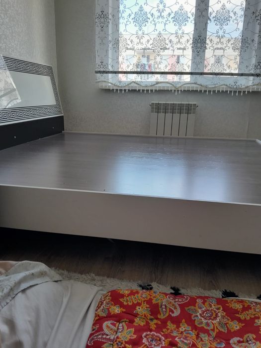 Кровать двухспальняя