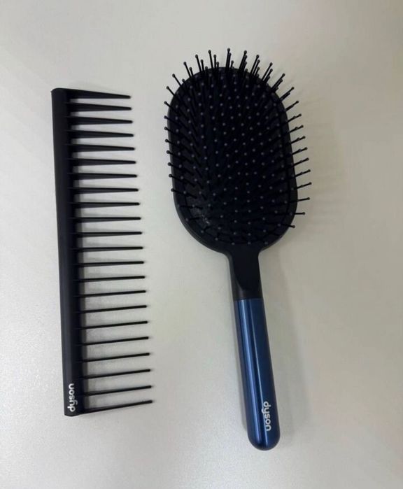 Продам Профессиональные набор расчески Dyson Styling Set Hair