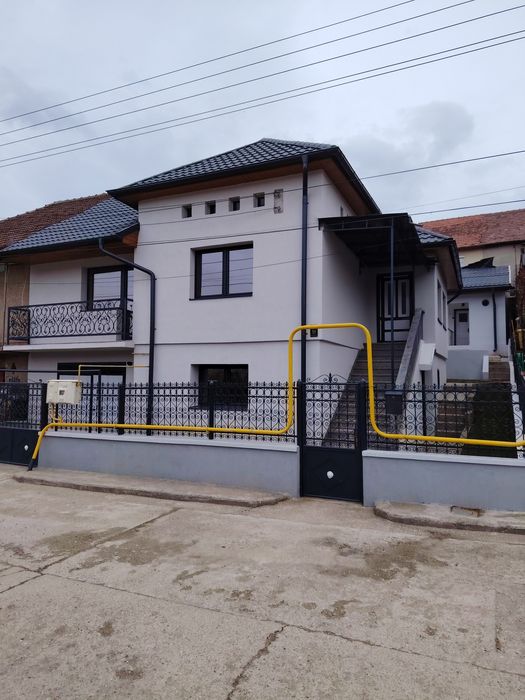 Casă de vânzare în Hunedoara