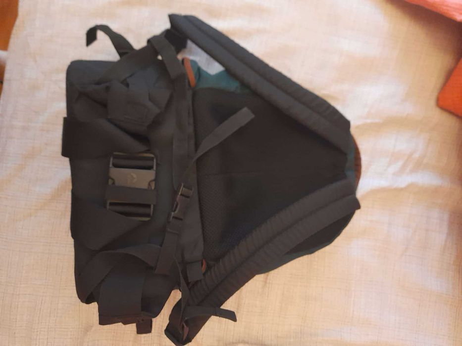 lowepro orion trekker зелена професионална раница за фотографи