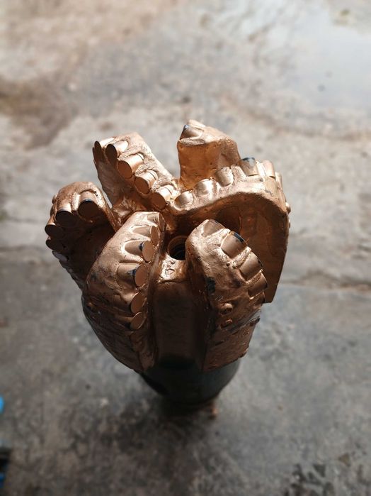 Нова триконусна глава за сондиране 200 мм