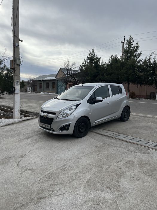 Spark 2015 avtomat 170 ming probeg gaz 4 pakalenya faqat naxtga