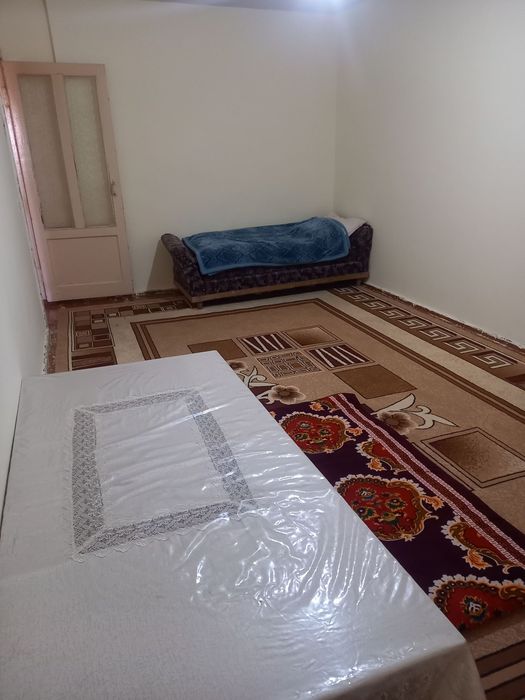 Uy sotiladi Boʻstonliq tumani Gʻazalkent shahri Qorongʻi bozorda