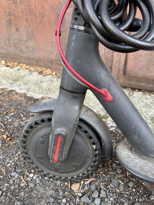 Vând trotineta electrica xiaomi Mi1