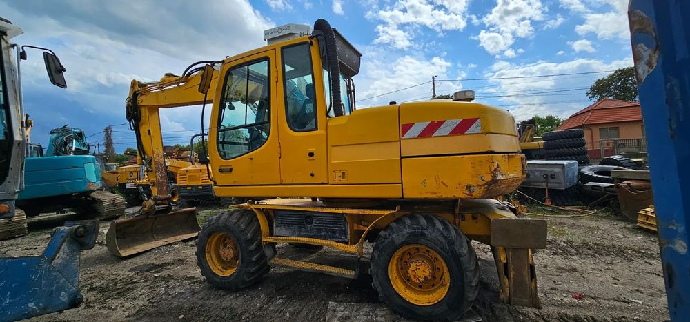 Liebherr A 316 Excavator pe roți