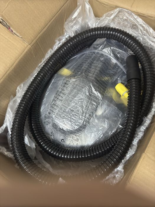 НОВЫЙ Karcher PUZZI 8/1