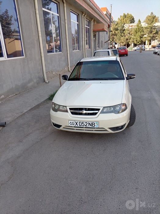 Srochni sotiladi