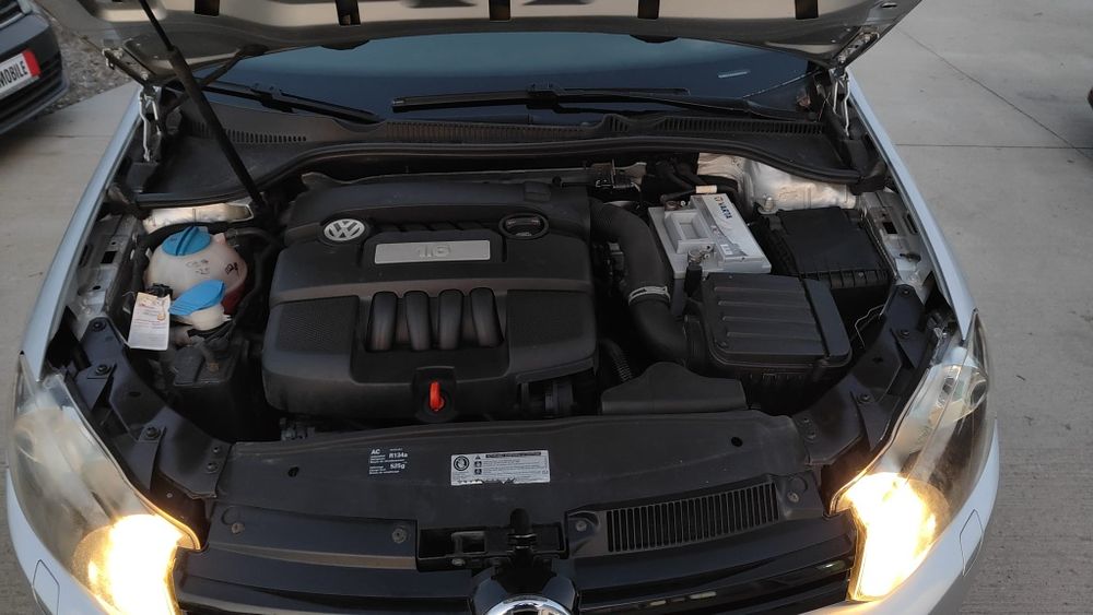 Golf 1.6 benzina mpi ,Navi Garanție