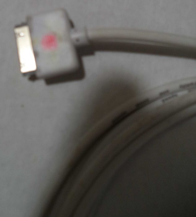 Работещ iPad 2 с кабел 3 метра и калъф