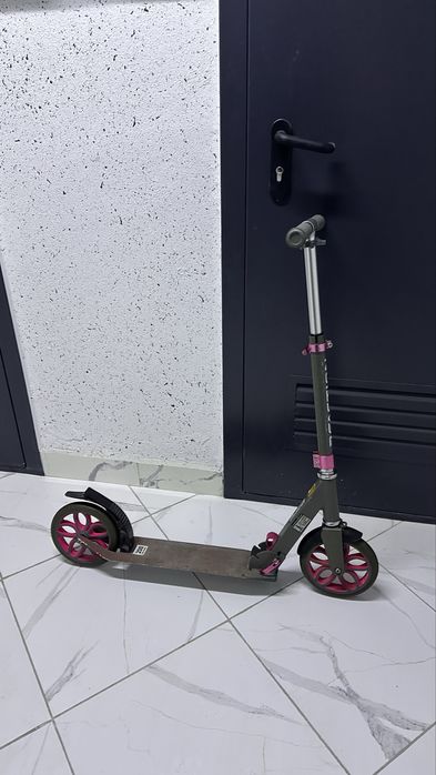 Самокат, скейтборд продаю