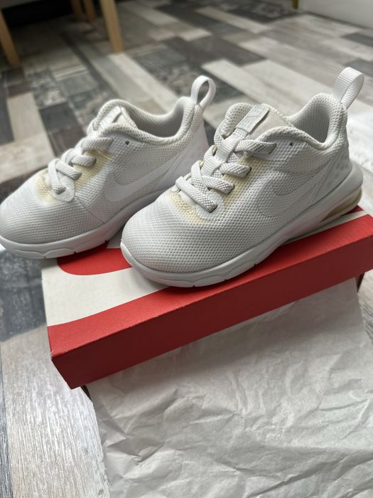 Бебешки nike маратонки