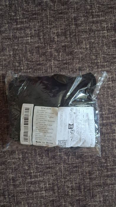 Продам носки тонкие, черные и белые,