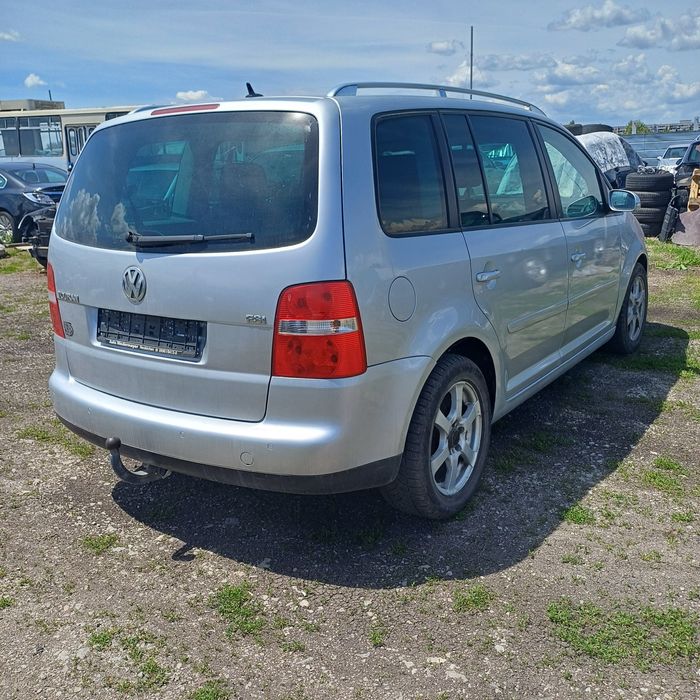 Vw Touran 1.9 тдиi На части