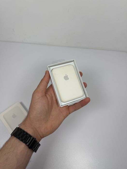 Baterie Externa Apple MagSafe Battery Pack iPhone - Noua/Sigilata 5000 mah