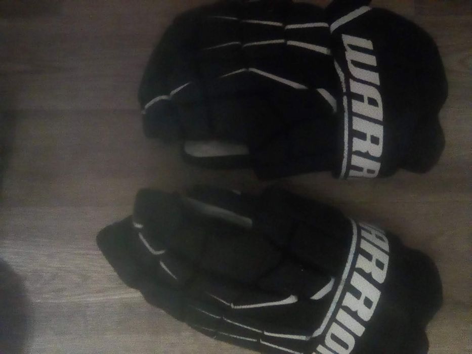 Продам хоккейную форму