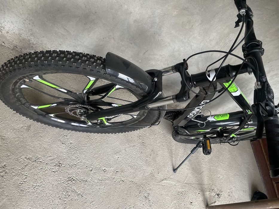 Велосипед новый,прямо из салона!!!