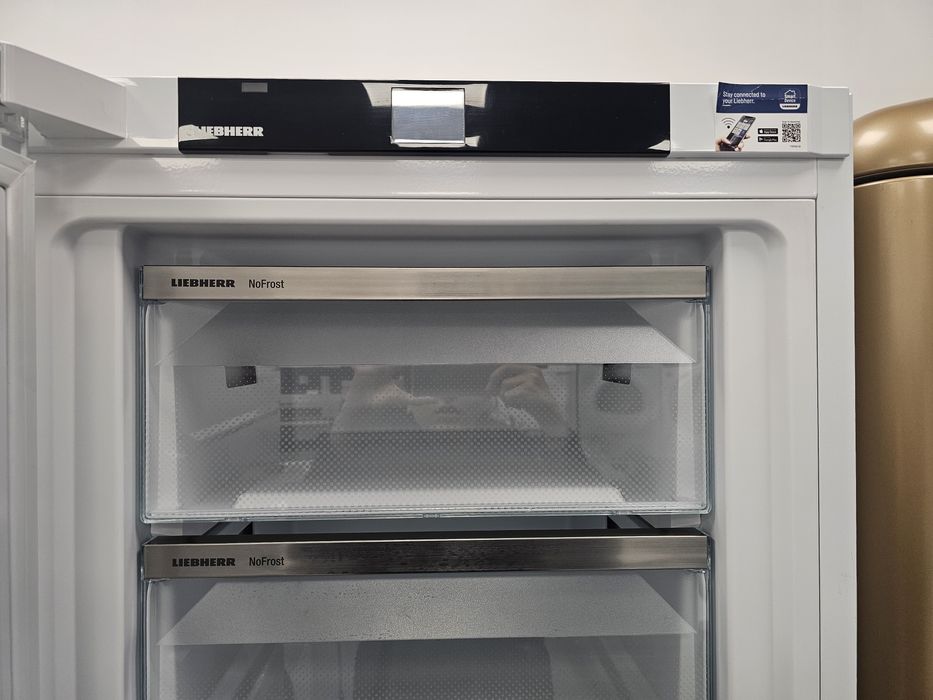 Фризер Liebherr NoFrost с 7 чекмеджета