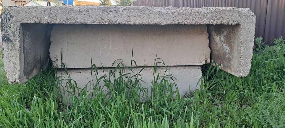 Продам стройматеральный плиты.