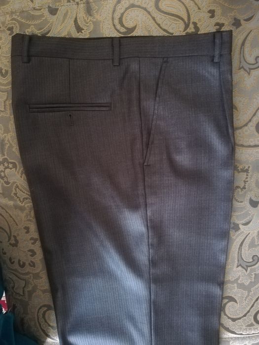 Брюки серого цвета