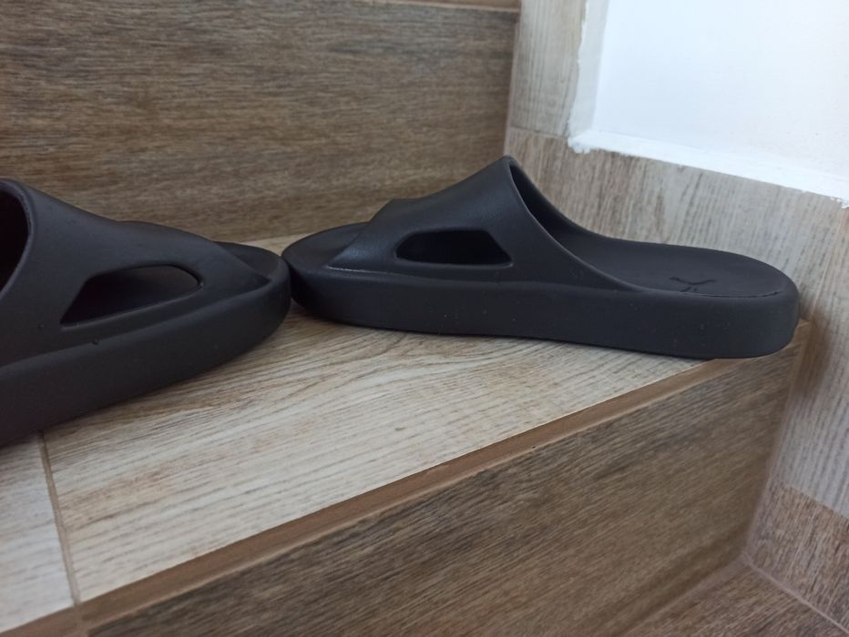 Черни чехли Puma, Shibui с лого