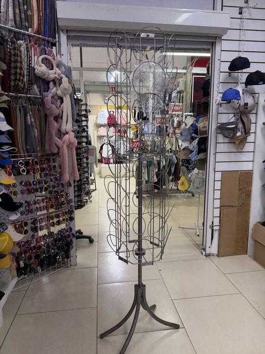 Стойка для шапки