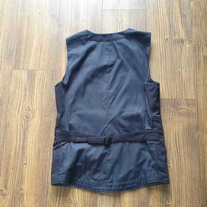 Страхотен мъжки елек G STAR Raw размер S,
нов етикет, размери 50см под